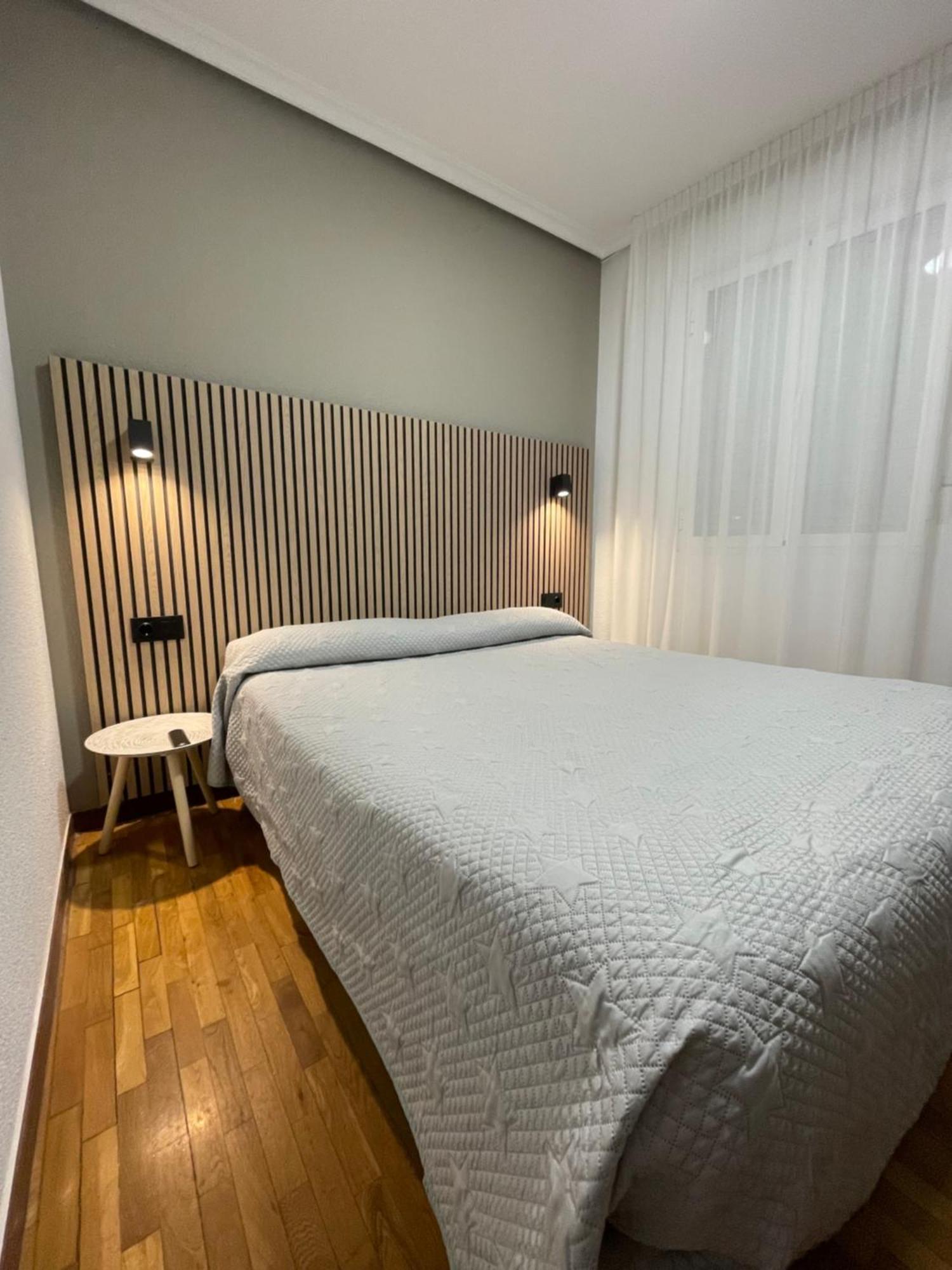 Pension La Encina Санто-Доминго-де-ла-Кальсада Экстерьер фото