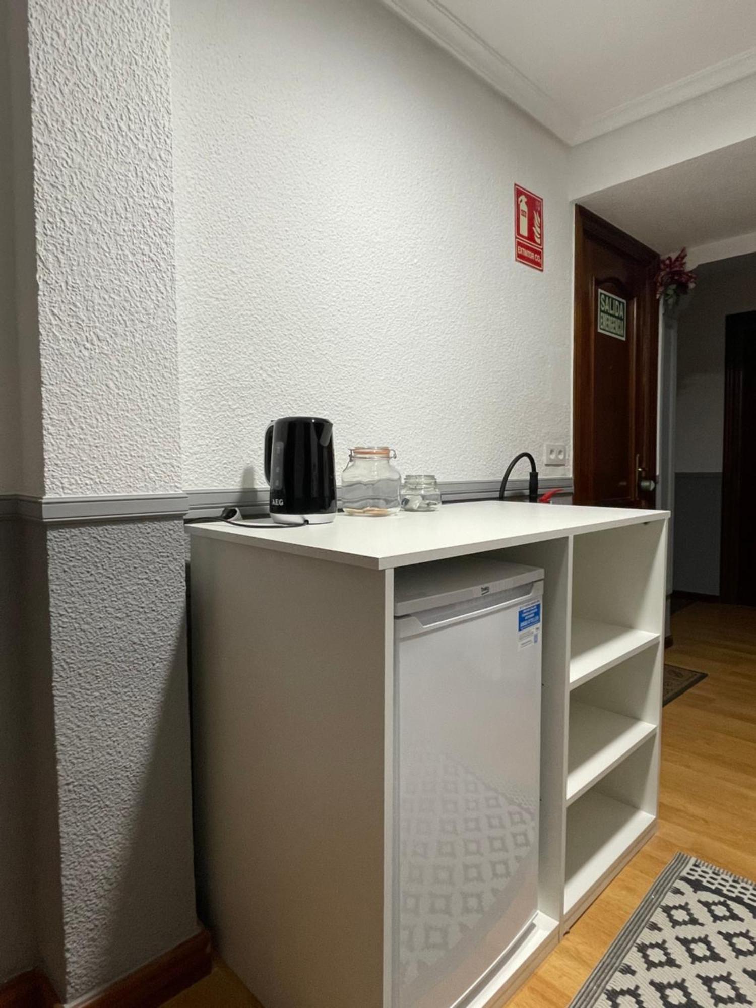 Pension La Encina Санто-Доминго-де-ла-Кальсада Экстерьер фото