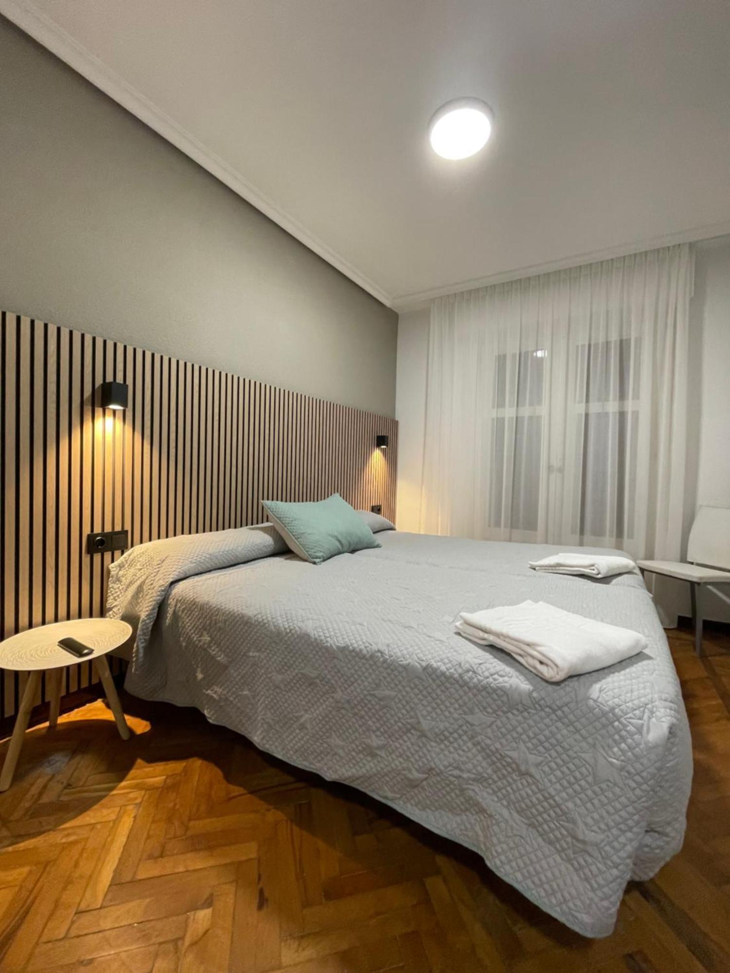 Pension La Encina Санто-Доминго-де-ла-Кальсада Экстерьер фото